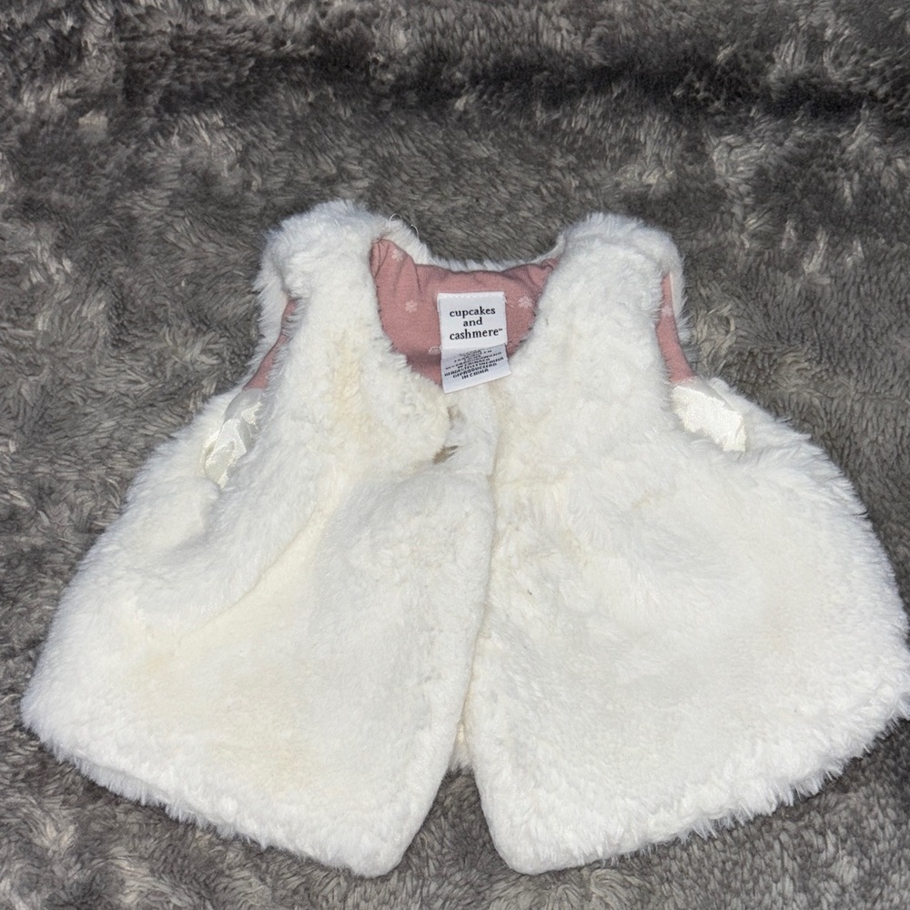Cupcakes & Cashmere Ivory Faux Fur Vest
